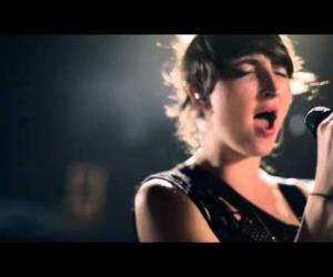 Warpaint - Burgundy