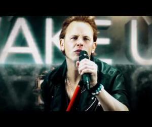 Eclipse - Never Look Back