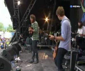 Fleet Foxes - White Winter Hymnal Live at Glastonbury 2009