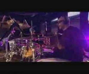 Pendulum - Voodoo People