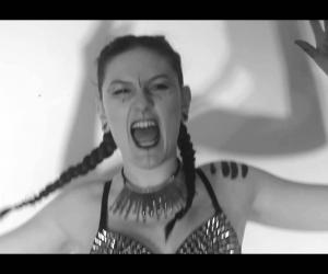 Reykjavíkurdætur - Ógeðsleg feat. Kylfan