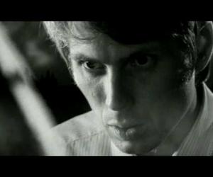 Franz Ferdinand - Walk Away