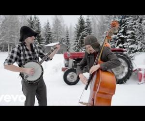 Steve`n`Seagulls - You Shook Me All Night Long (versión de AC/DC)