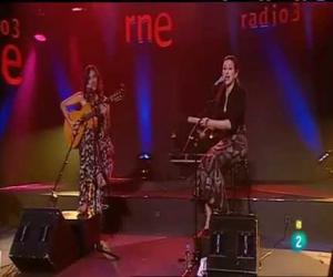 Las Migas - Me Mueve El Aire (Conciertos de Radio 3)