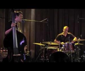 Los Mambo Jambo - Everyone's Fakin'