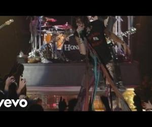 Aerosmith - Walk This Way