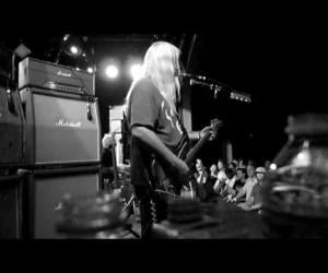 Dinosaur Jr. - Knocked Around