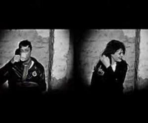 The Kills - URA Fever
