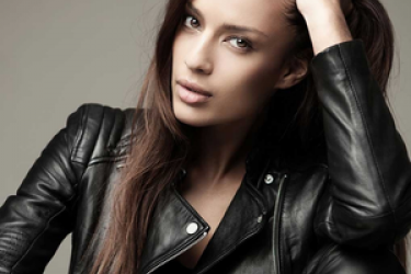 Chelina Manuhutu